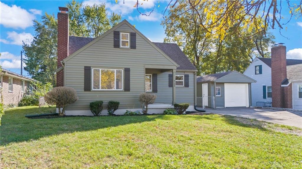 Front exterior of 3108 Campus Drive in Dayton, Ohio