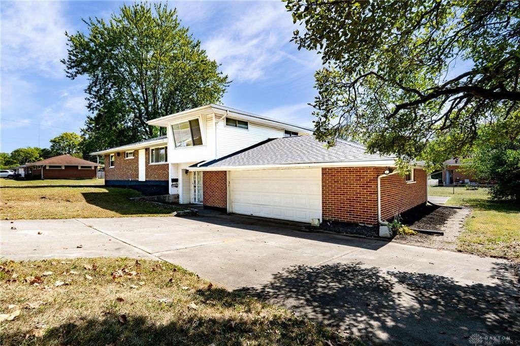 Exterior View of 4972 Dayton Liberty Road