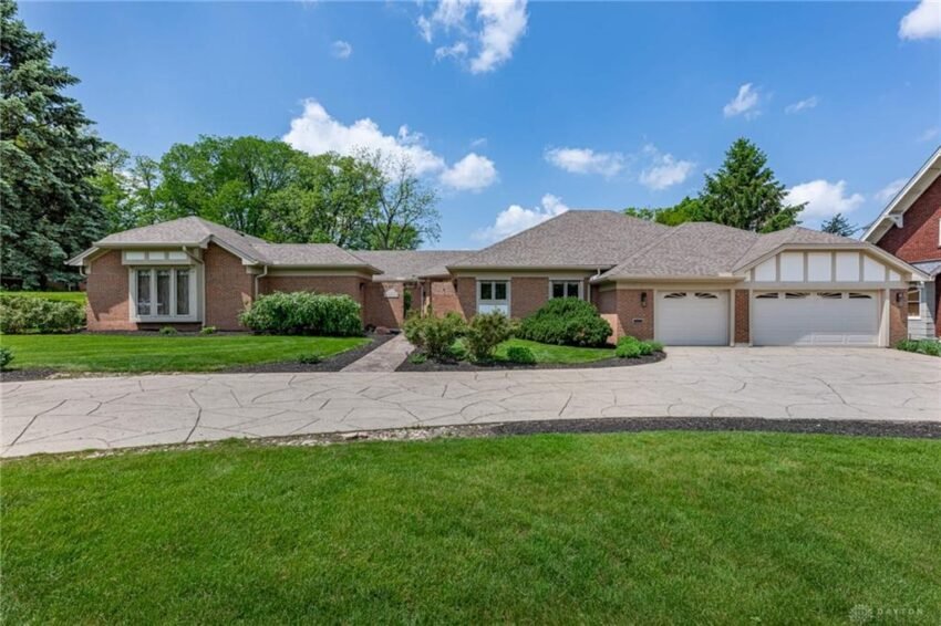 Recently Sold Home on Far Hills