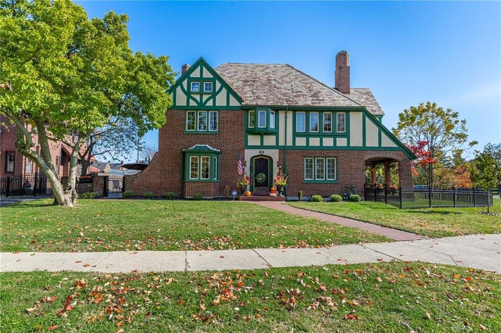 1727 Harvard Boulevard Dayton exterior