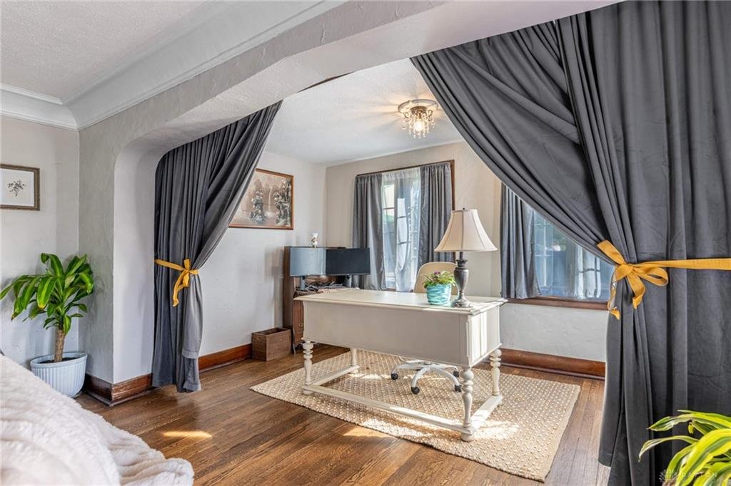 1727 Harvard Boulevard home office