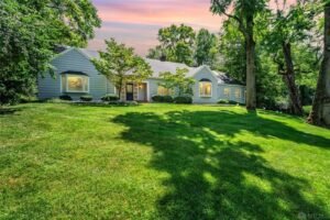 Oakwood Luxury Home Spotlight: 2420 Ridgeway Road