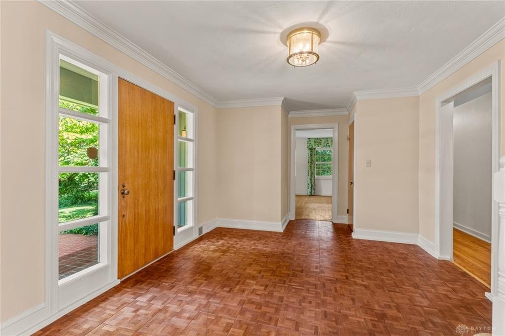 Foyer of 2420 Ridgeway Road in Oakwood, Ohio