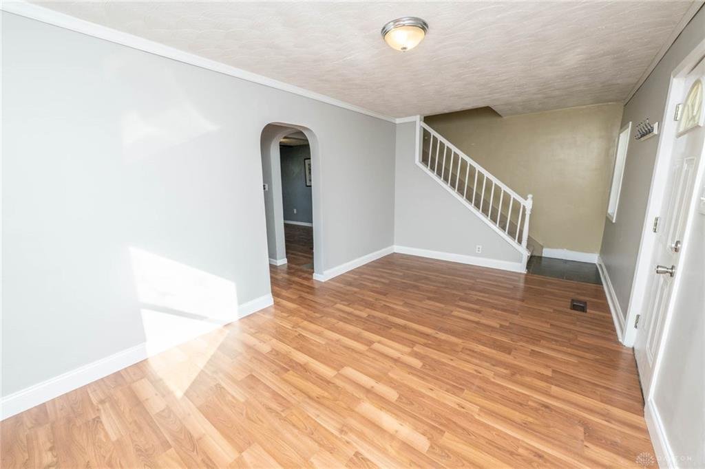 2737 Whittier Avenue - living room