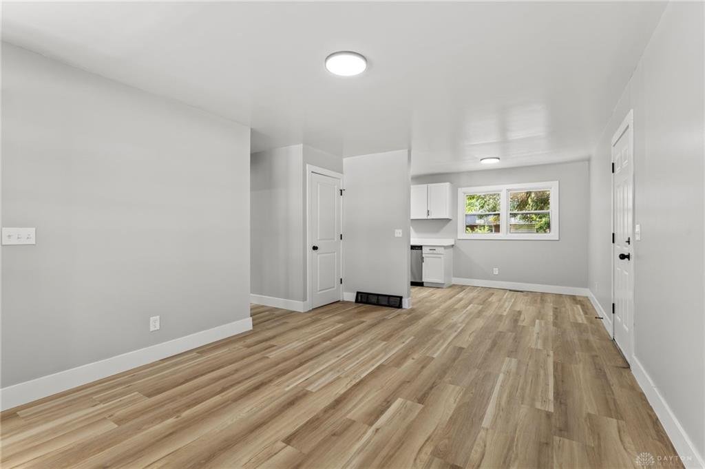 2419 Thornton Drive kitchen and dining area